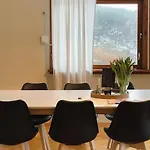 Spacious With View - 5br - Free Parking - Great Wi-fi 别墅 卑爾根