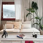 别墅 Spacious With View - 5br - Free Parking - Great Wi-fi 卑爾根