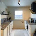 别墅 Spacious With View - 5br - Free Parking - Great Wi-fi *